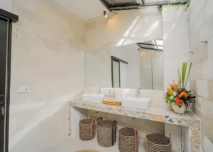 Orchid Heaven By Bali Solutions Seminyak